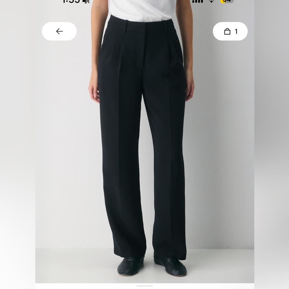 Aritzia Effortless Pants sz 8 - Black